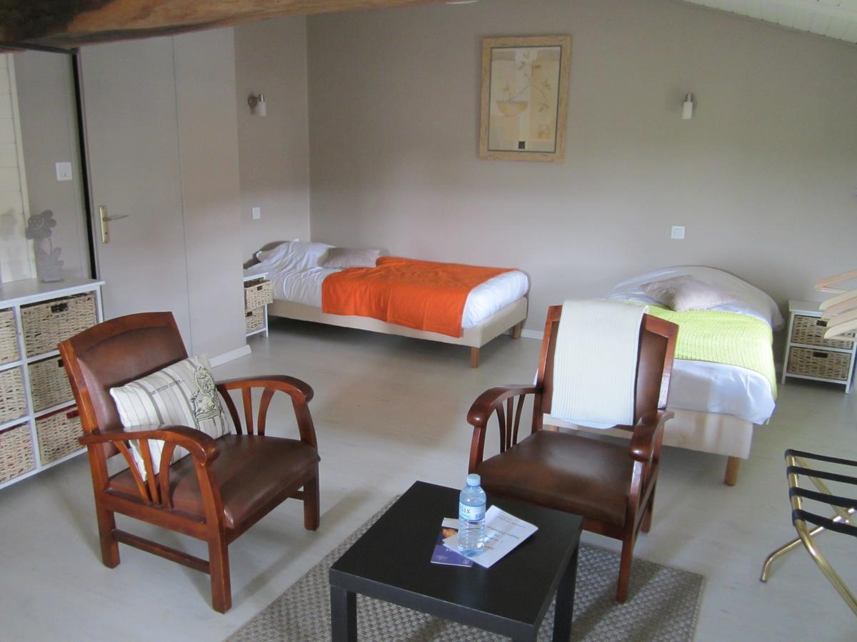 Auberge De Maitre Pannetier Vouvant Room photo