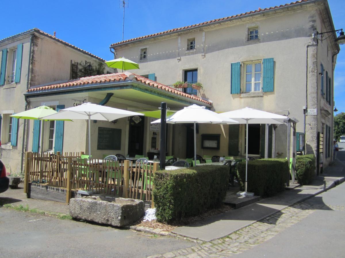 Auberge De Maitre Pannetier Vouvant Exterior photo